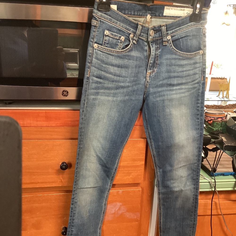 Female rag & bone blue slim jeans,size25 and length 39